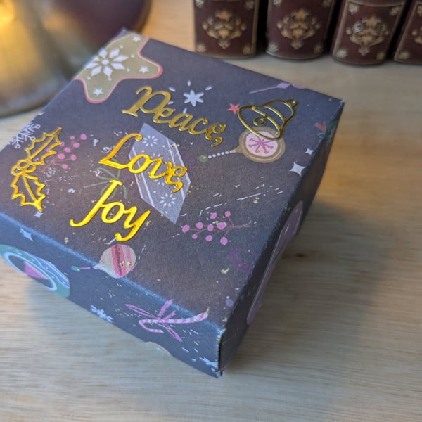Christmas Gift Box - Peace Love Joy