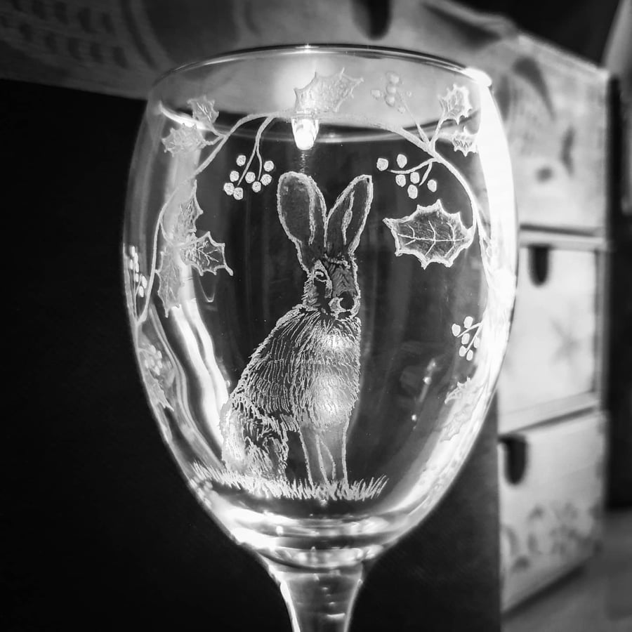 Hare and Holly Engraved wine glass