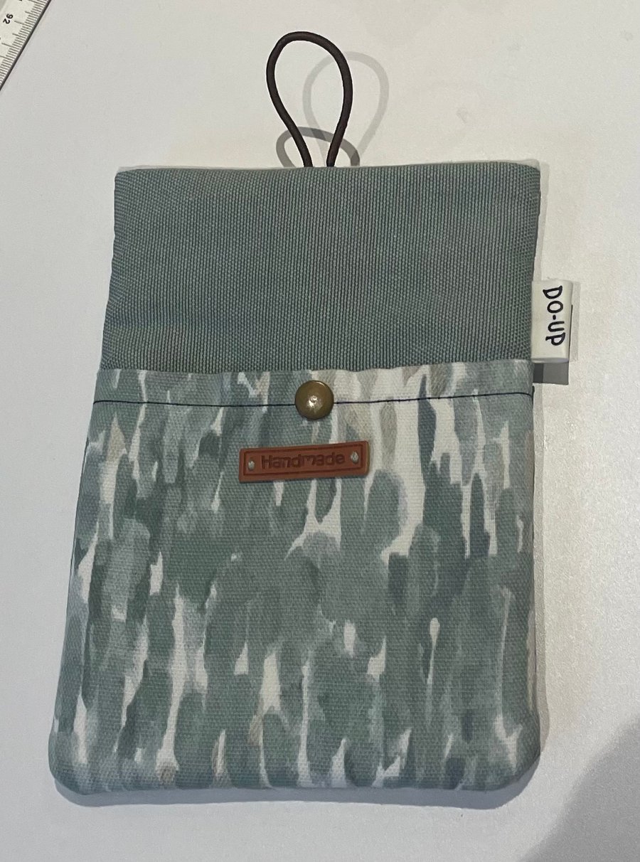Kindle Case - Paperwhite Size. Plain Sage Green & Green Marl