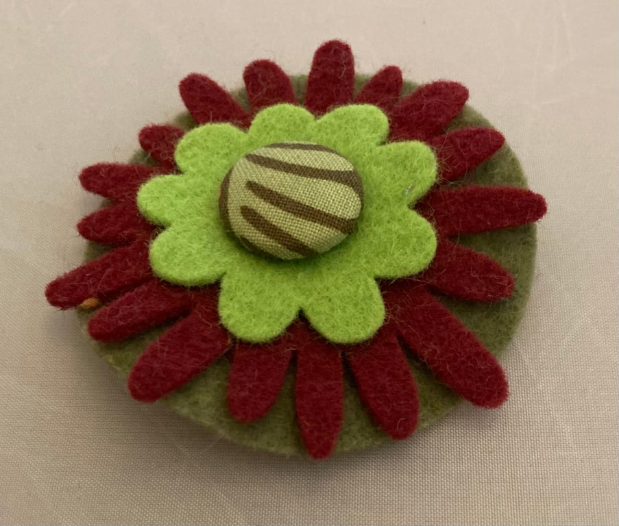 Pretty hand sewn felt flower brooch