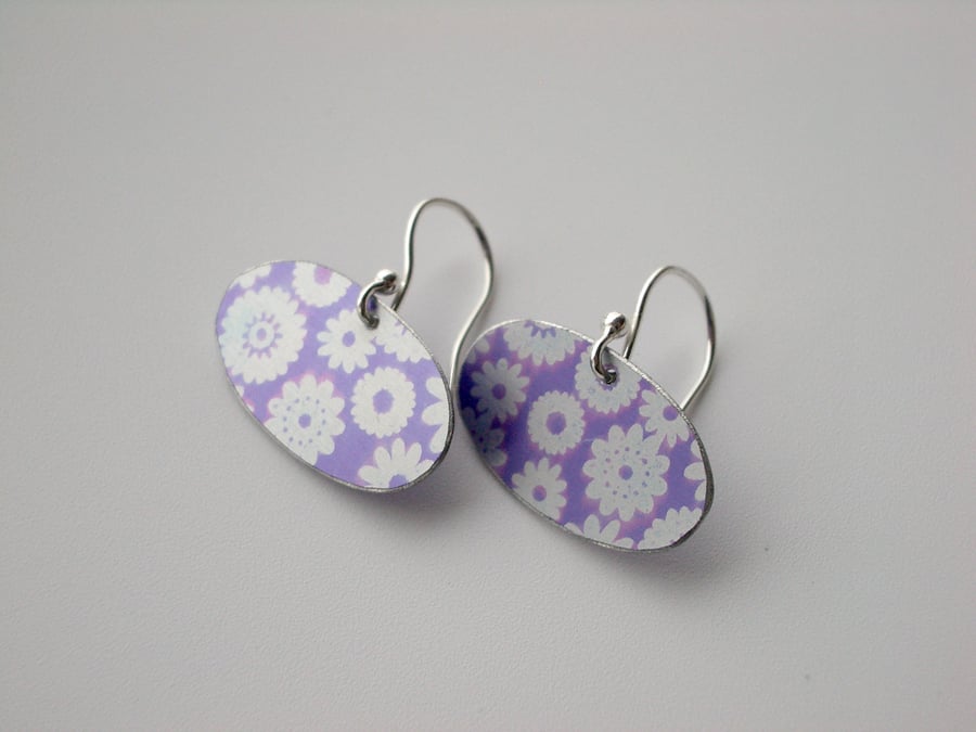 Sale - Purple pod shaped flower earrings