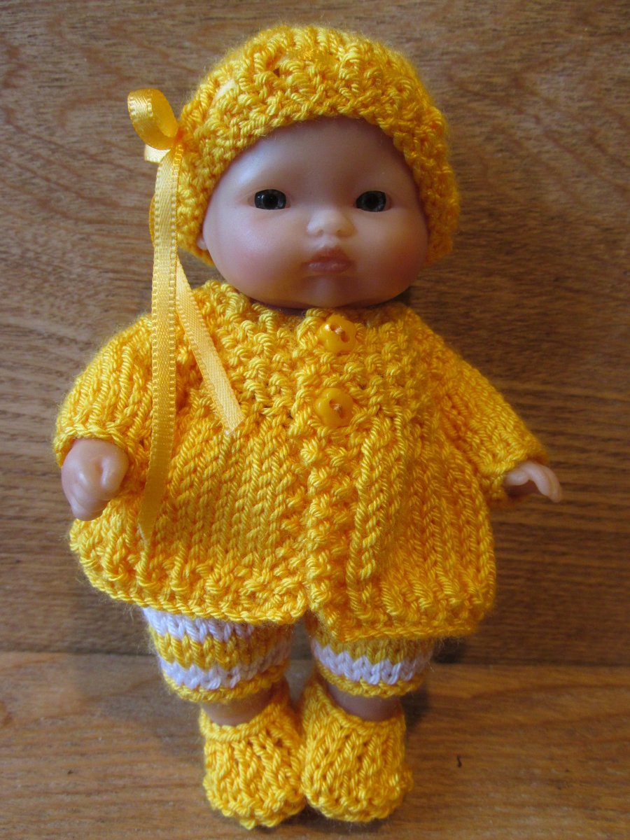 5 Inch Berenguer Baby Doll Outfit, Hand Knitted