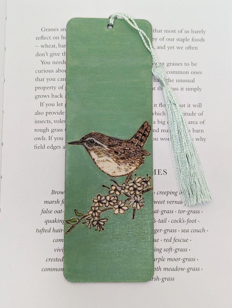 Wren wooden bookmark, pyrography, gift for a bird lover 
