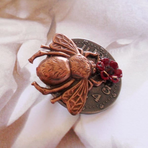 Bee On Time Steampunk Brooch Christmas Gift