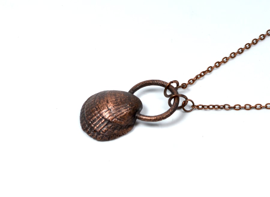 Seashell copper necklace