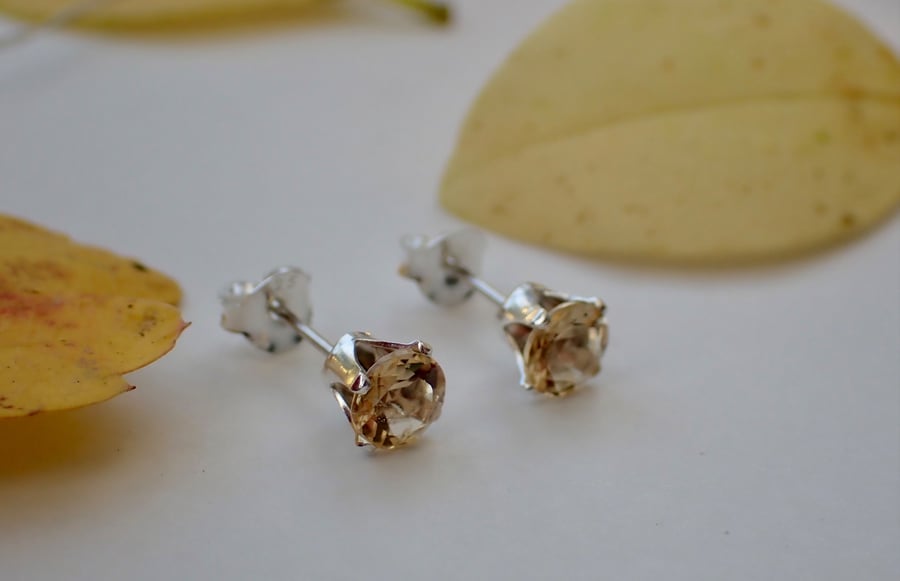 Sparkly & Autumnal simple Citrine stud earrings