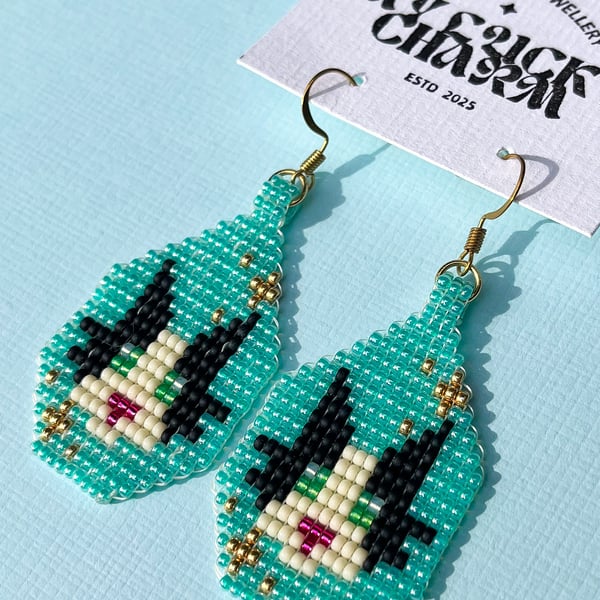 Custom Cat Earrings – Beaded Pet Portrait Jewellery – Unique Gift for Cat lovers
