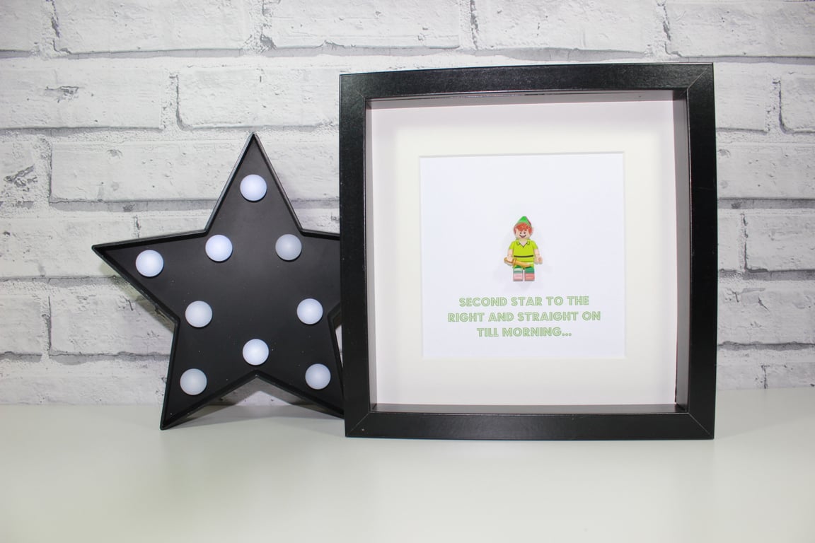 LEGO PETER PAN - FRAMED DISNEY MINIFIGURE - CLASSIC