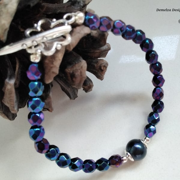 Faceted Metallic Blue Crystal & Blue Freshwater Pearl Tibetan Silver Bracelet 