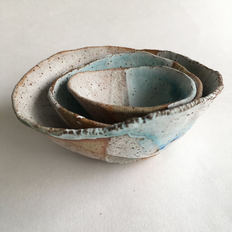 Set of Ceramic Seashell Dishes 