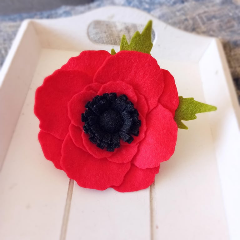 Handmade Felt Poppy Brooch: Floral Coat Pin