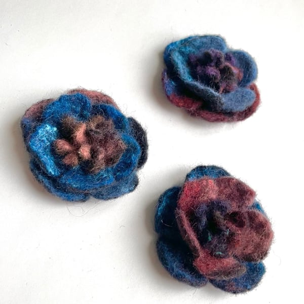 Flower Brooches Handmade Item Wool Felt Unusual Jewellery Set of 3 Flower Pins H