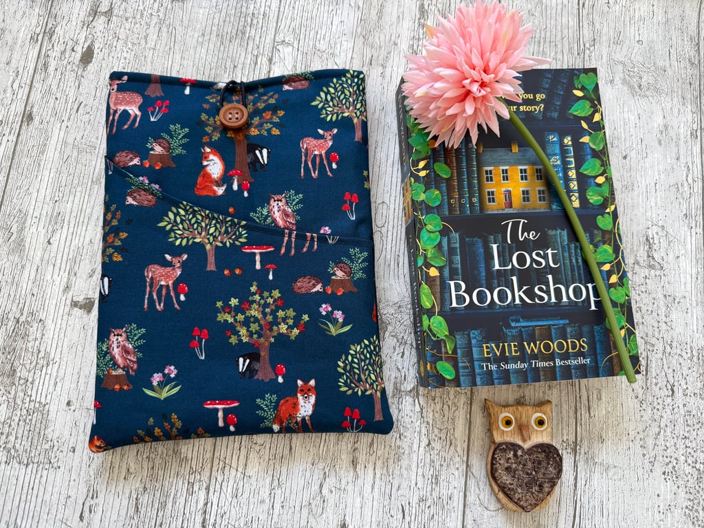 Fabric book sleeve with pocket for paperback book padded and fully lined