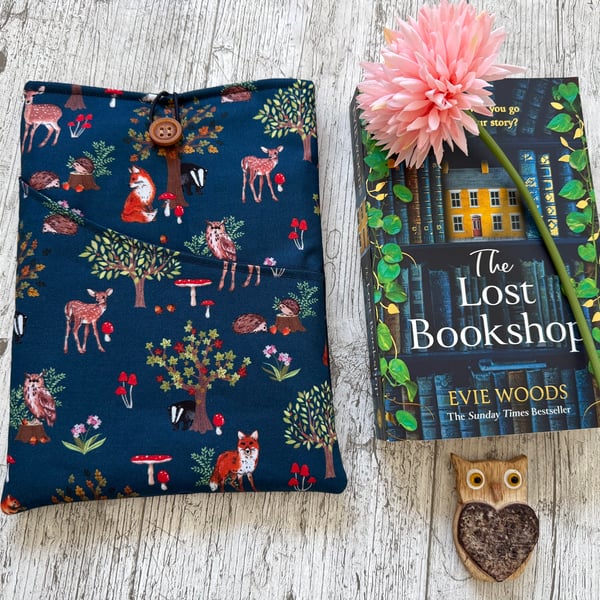 Fabric book sleeve with pocket for paperback book padded and fully lined