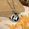 Horse necklace, 25mm disc pendant, handmade jewellery. P25-704