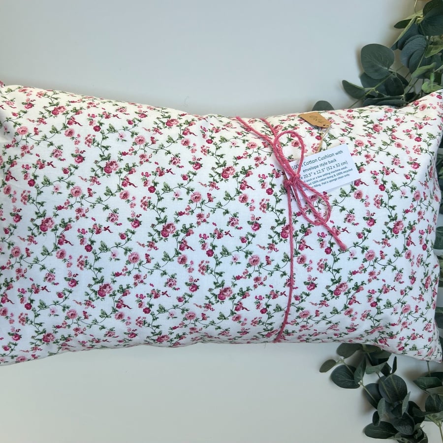 Rectangle Cushion in a vintage pink & white floral cotton fabric - Home Decor
