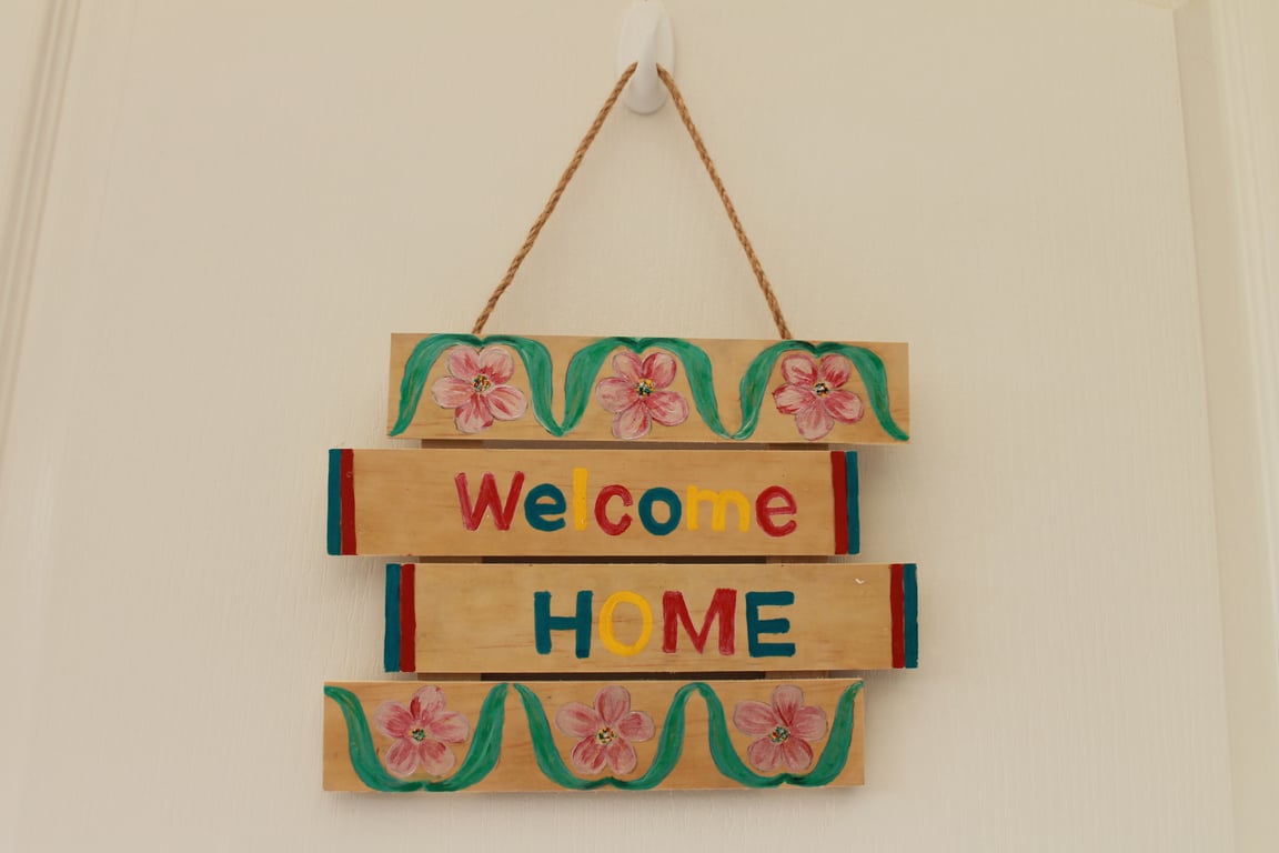 Hand-Painted Wooden Hanging Sign – Personalised Door or Wall Décor