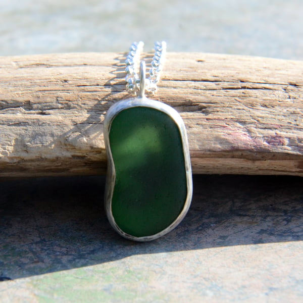 Silver and green seaglass pendant with cut out seahorse 