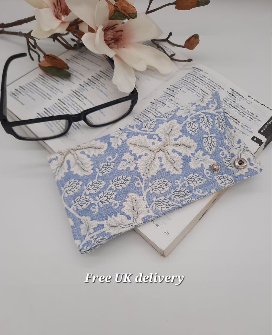 Handmade blue and white foliage leaf print glasses case. 
