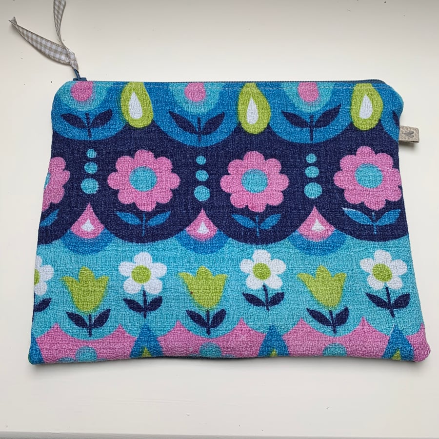 Vintage barkcloth zip pouch