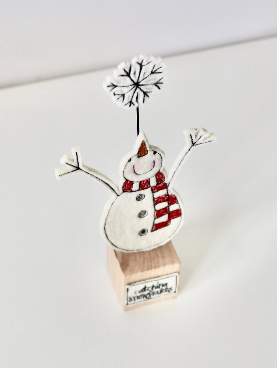'Catching Snowflakes' - On the block Christmas Decoration