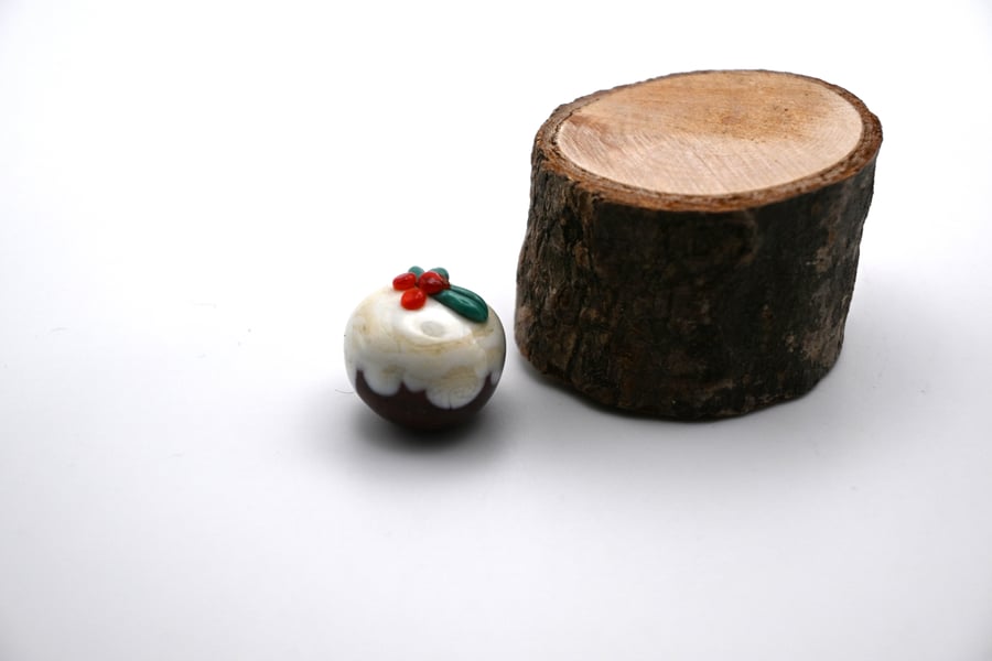 small glass christmas pudding keepsake figure