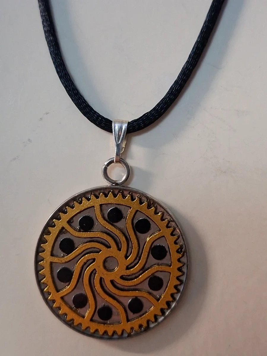 Steam Punk Style Hand Made Resin Crafted Pendant 
