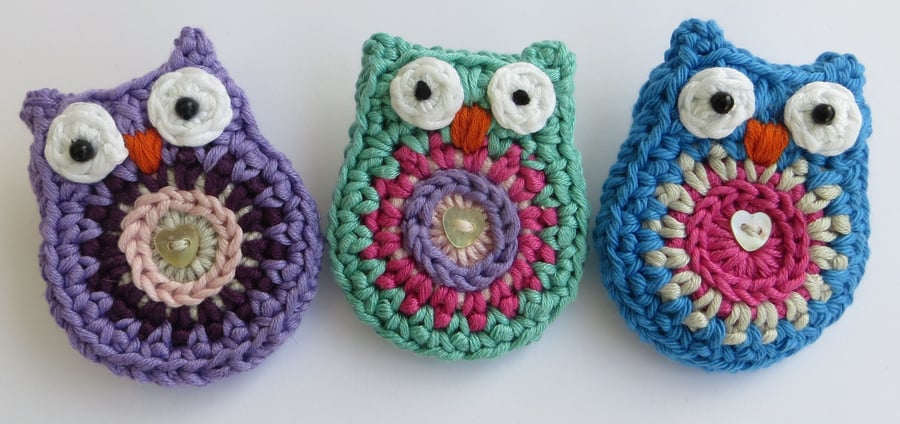 Owl brooch, crochet, cotton, bird brooch, SALE