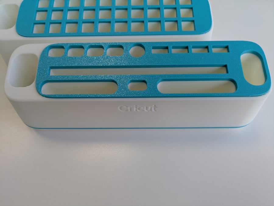 Private Listing for two storage containers