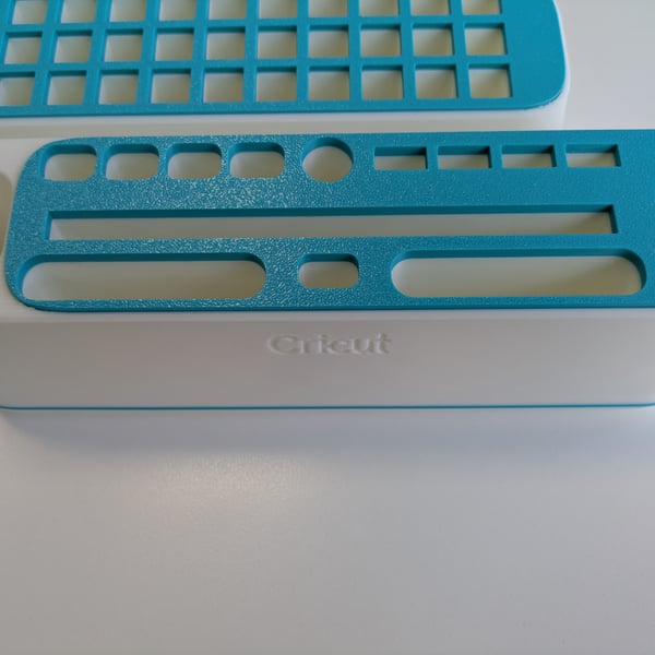 Private Listing for two storage containers