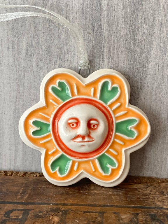 Moonflower pottery decoration bright