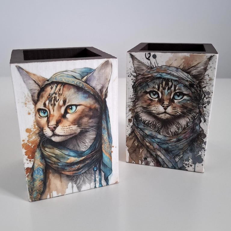 Single Wooden Pencil Holder, Boho Cat Desk Organizer, Whimsical Kitten Pen Pot