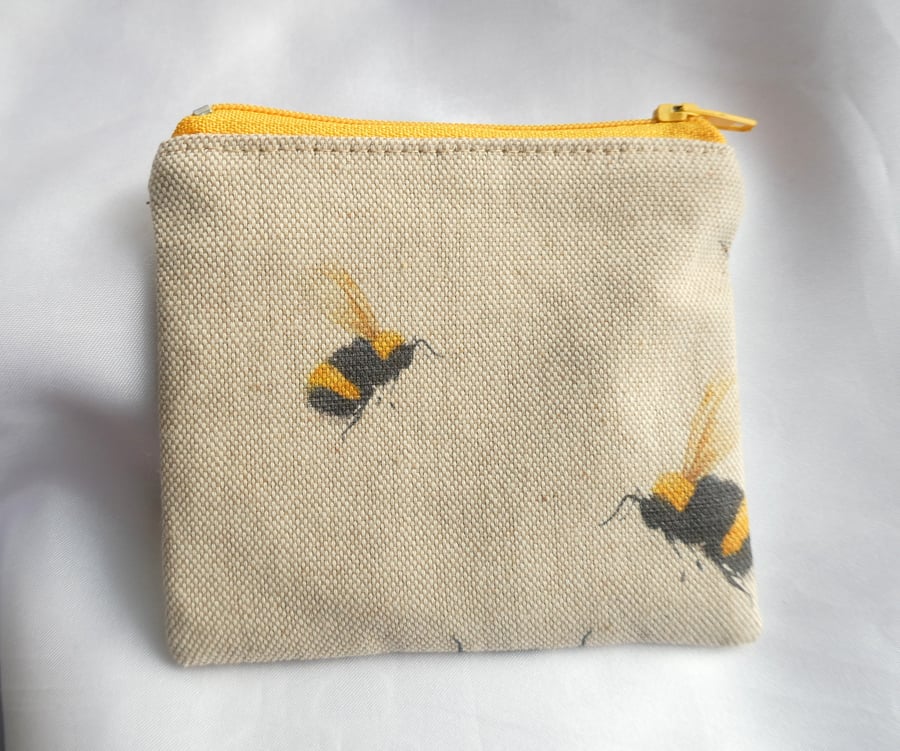 Honey bee print zip coin purse