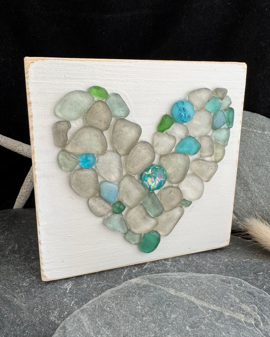 Sea Glass Heart Free Standing Wooden Plaque Decoration 