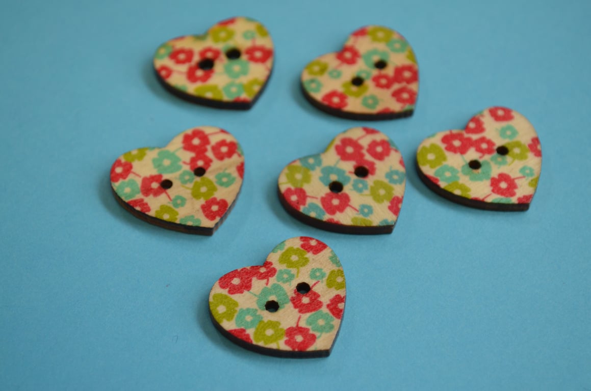 Wooden Heart Buttons Floral Retro Daisy Green Red Blue 6pk 25x22mm (H15)