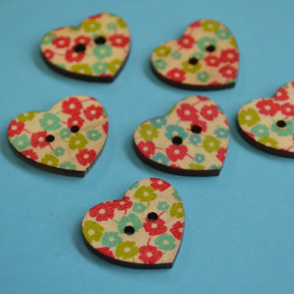 Wooden Heart Buttons Floral Retro Daisy Green Red Blue 6pk 25x22mm (H15)