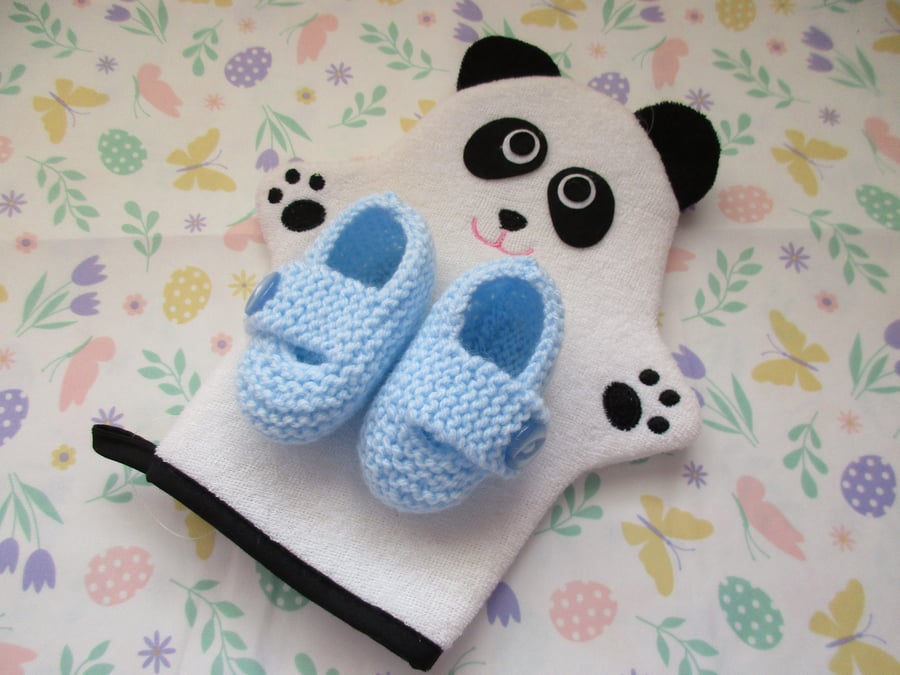Newborn Baby Cross Bar Shoes