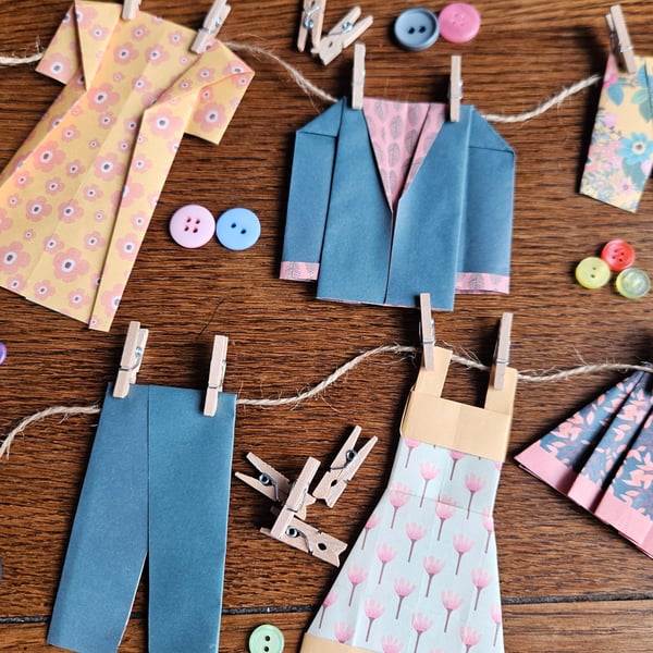 Origami mini clothesline