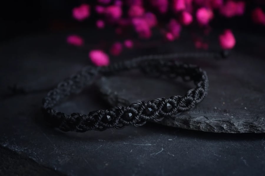 Micro cheap macrame bracelet