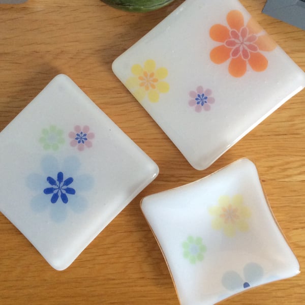 Fused Glass Floral Trinket Dish & Coaster Set