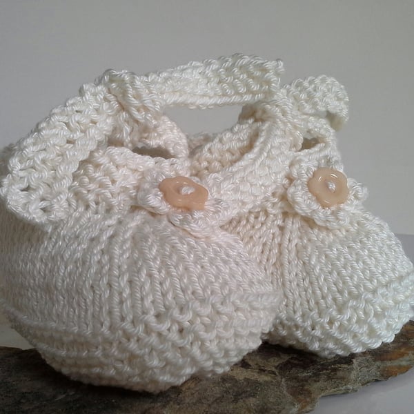 Sale Luxery Pure Organic Cotton Tie Baby Shoes  0-6 months size