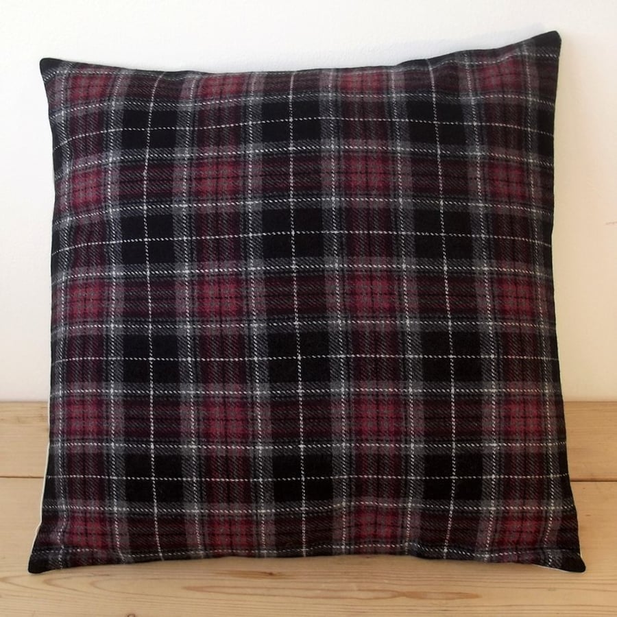 Cushion cover. Tartan plaid in burgundy, black and grey
