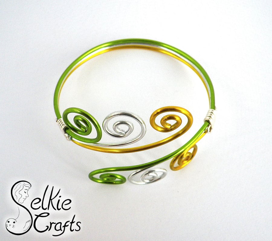 Green, yelow and silver handmade swirl wave wire bangle