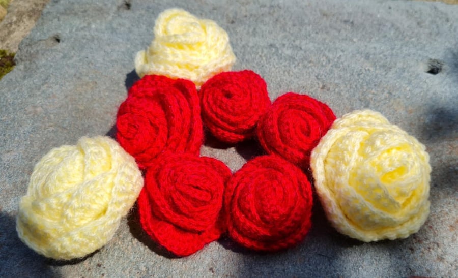 Crocheted Rose Brooches