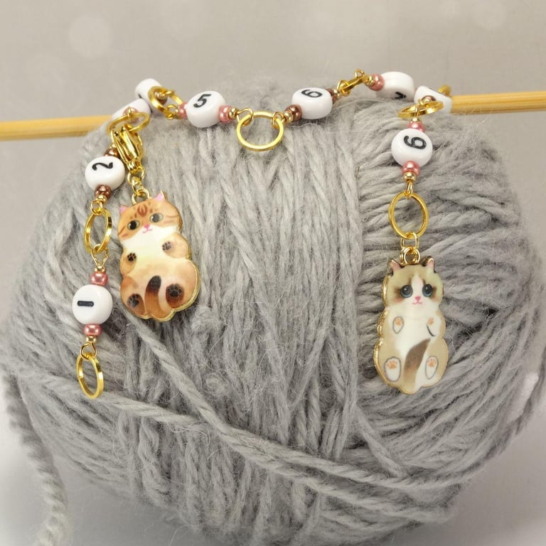 Row Counter Chain - Cats - Numbered Knitting Chain Row Counter