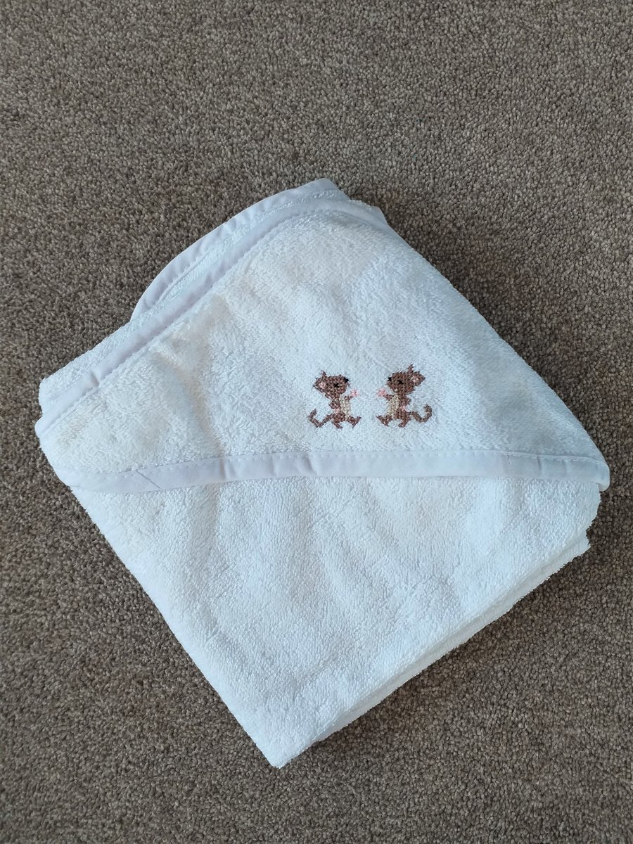 Mouse baby hooded towel