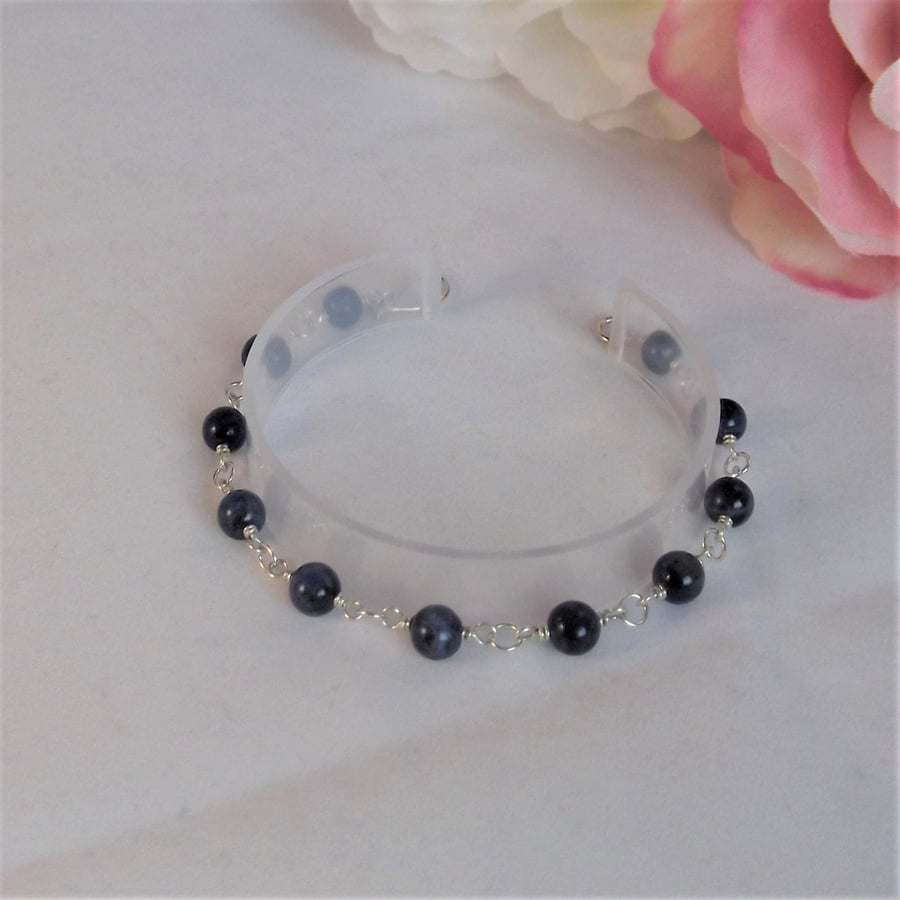 Sodalite gemstone delicate bracelet brow chakra manifestation confidence