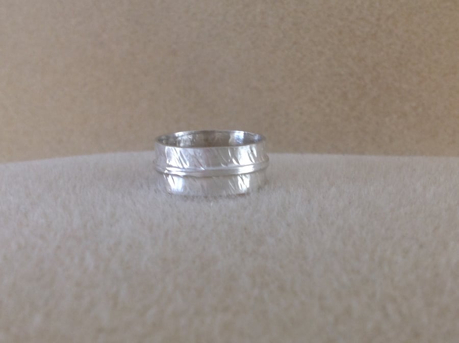 Sterling silver unisex patterned wide band ring