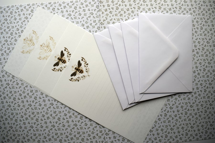 Queen Bee Stationery Set Black & Gold or Gold Bee Motifs 10 A5 sheets & 5 Envies
