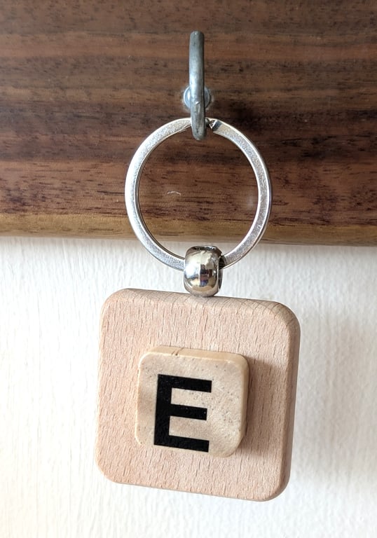Alphabet letter tile wooden keyring - bagcharm - E